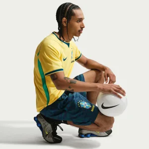 Alternative view of Brazil 2026 Stadium Home Men's Nike Dri-FIT Soccer Replica Jersey