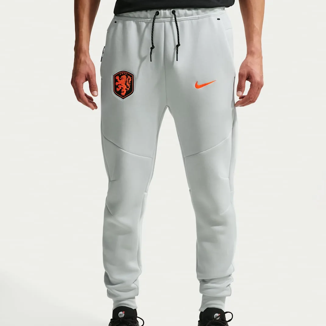 Netherlands Tech Fleece Men's Nike Soccer Joggers - Image 5