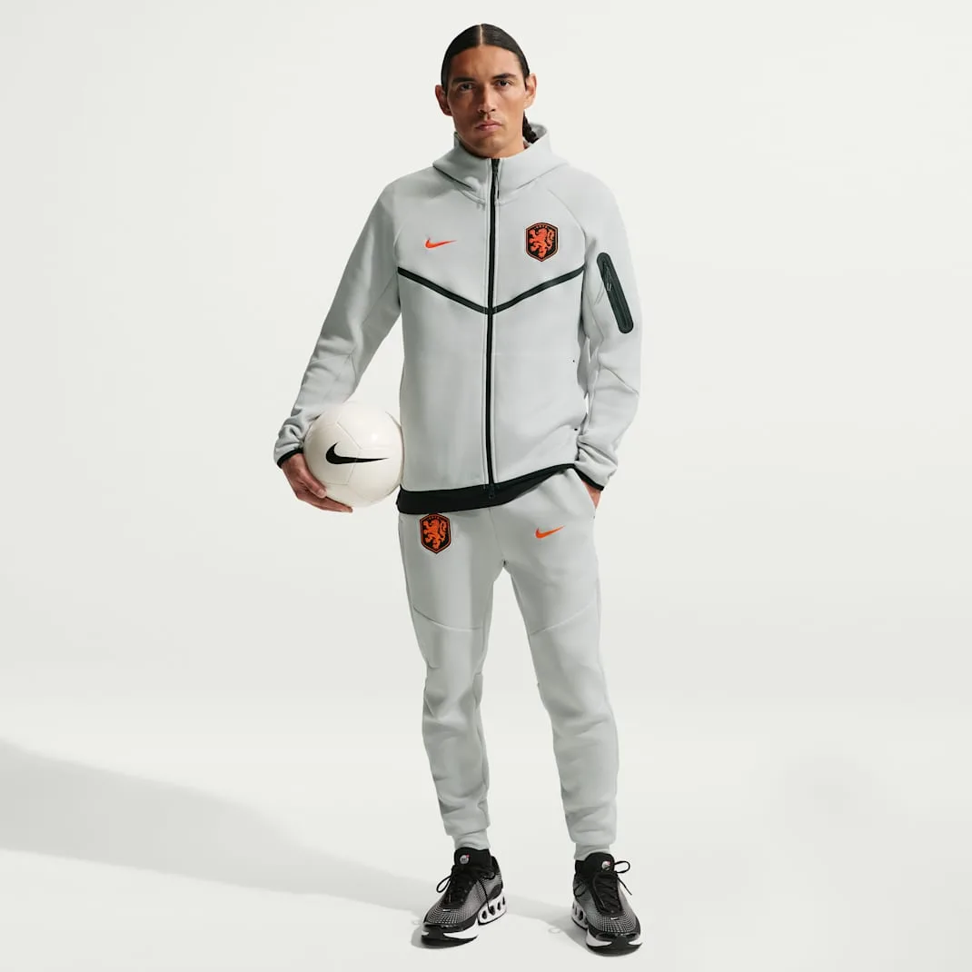 Netherlands Tech Fleece Men's Nike Soccer Joggers - Image 6